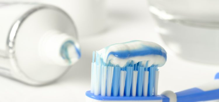 Как чистить ребенку зубы? Как чистить ребенку зубы?